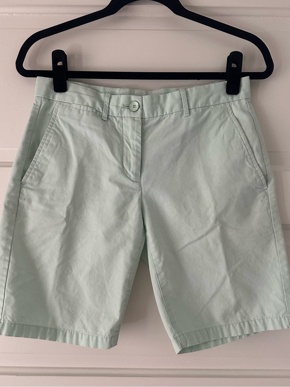 Gap Boyfriend roll-up chino shorts in mint green